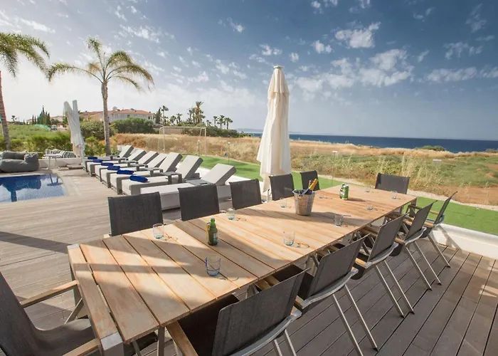 Papadopo - Luxury 3 Bedroom With Private Pool, Hot Tub And Sea Views Villa